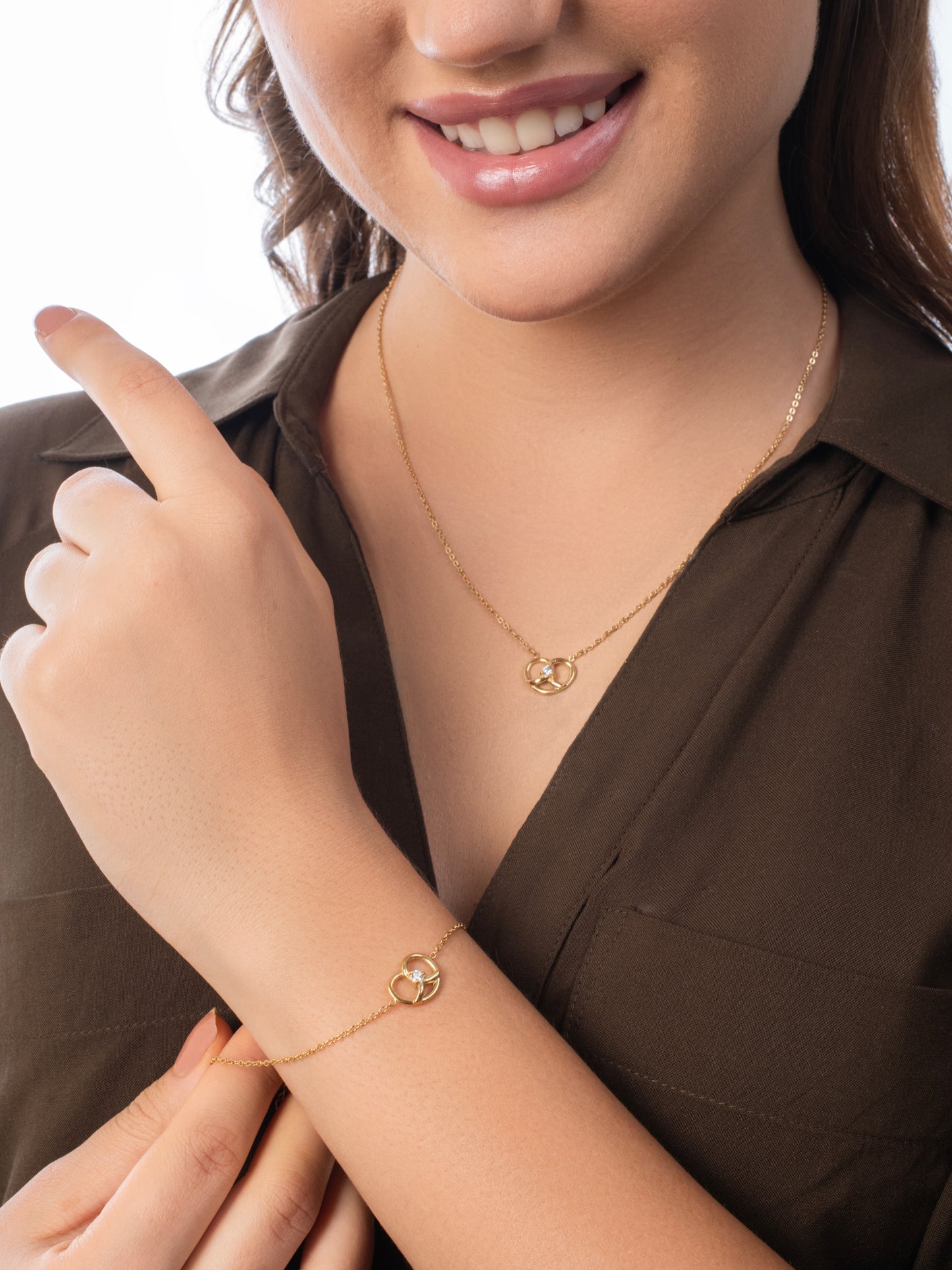 Pretzel Set - 18k Gold Plated ( Pack of 2)