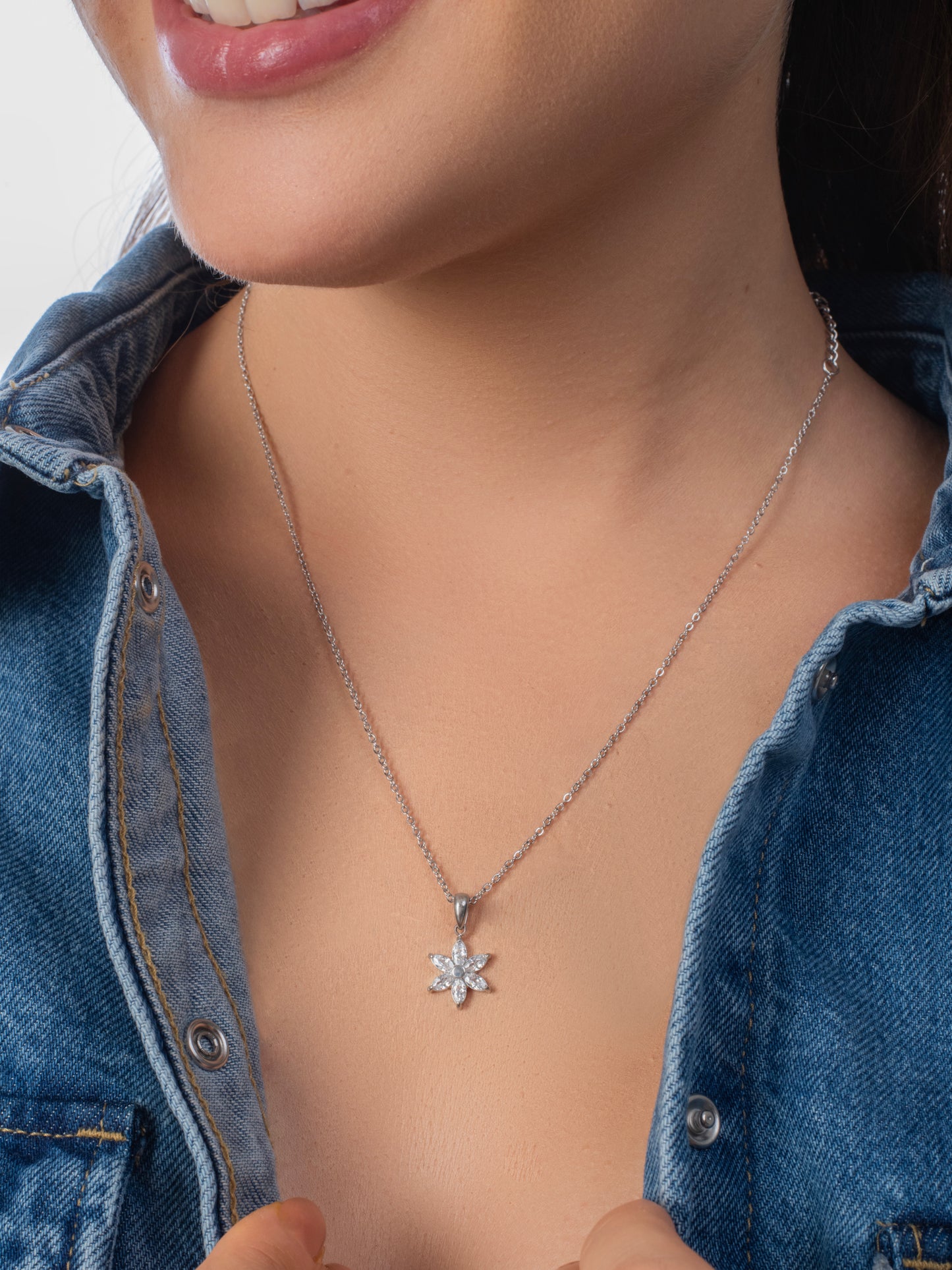 Judith Necklace - Silver Edition