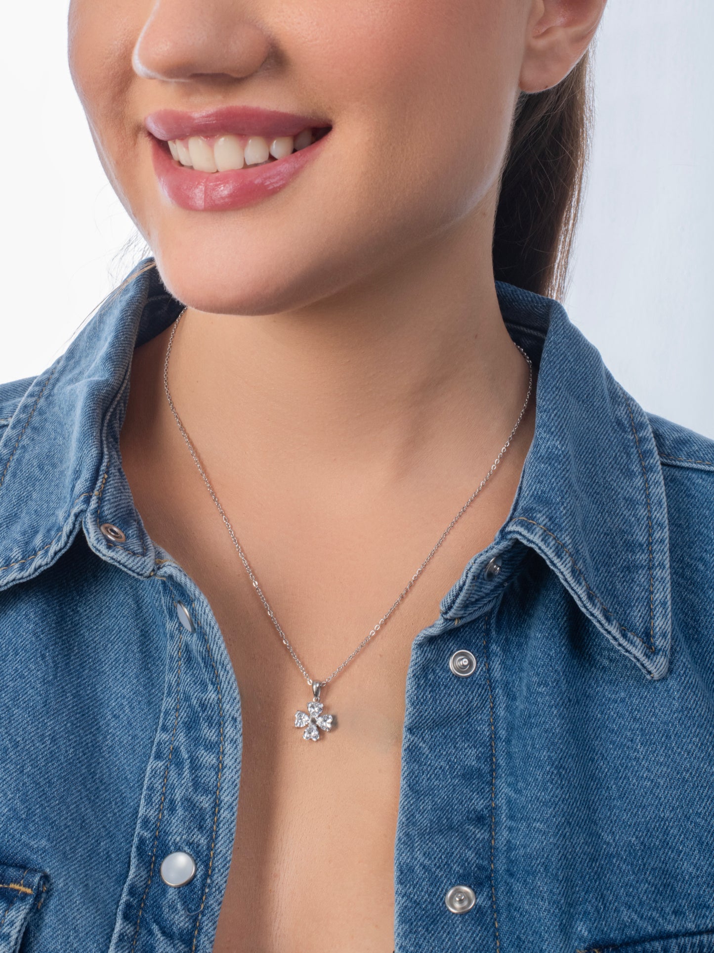 Phoebe Necklace - Silver Edition