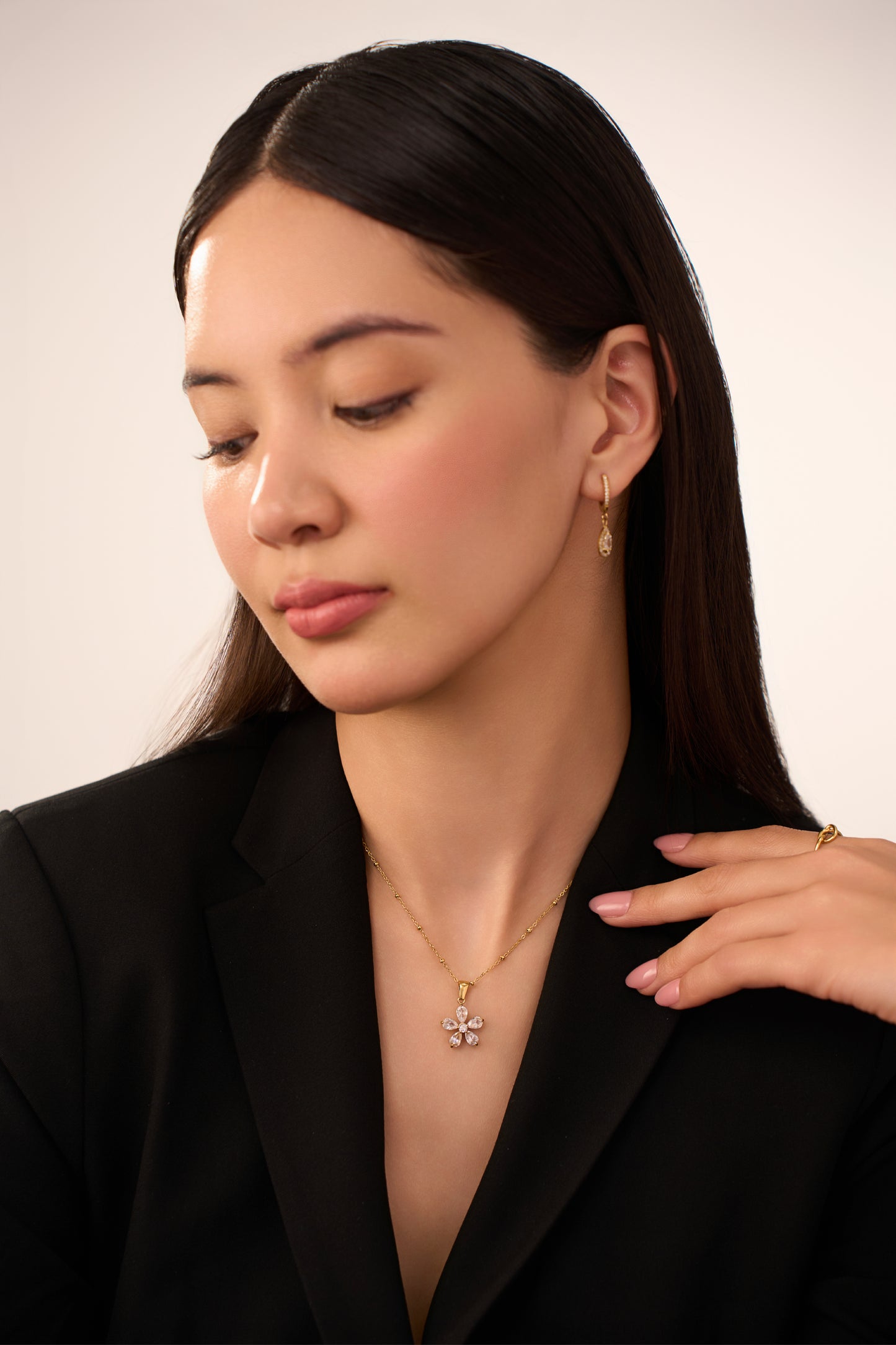 Flora Necklace - 18K Gold Plated