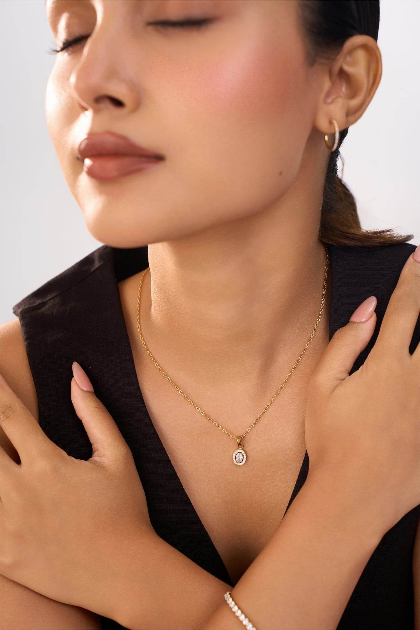 Oval Halo Diamond Necklace- 18K Gold Plated