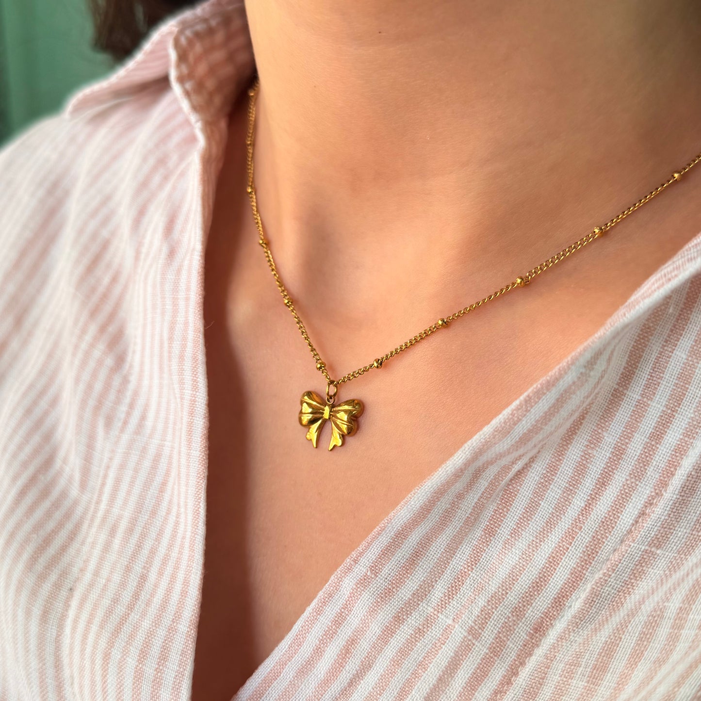 Belle Bow Necklace - 18k Gold Plated