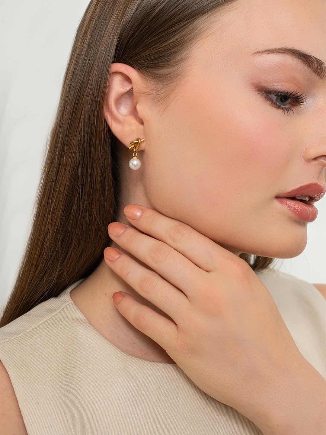 Luna Knot Pearl Earrings - 18k Gold Plated