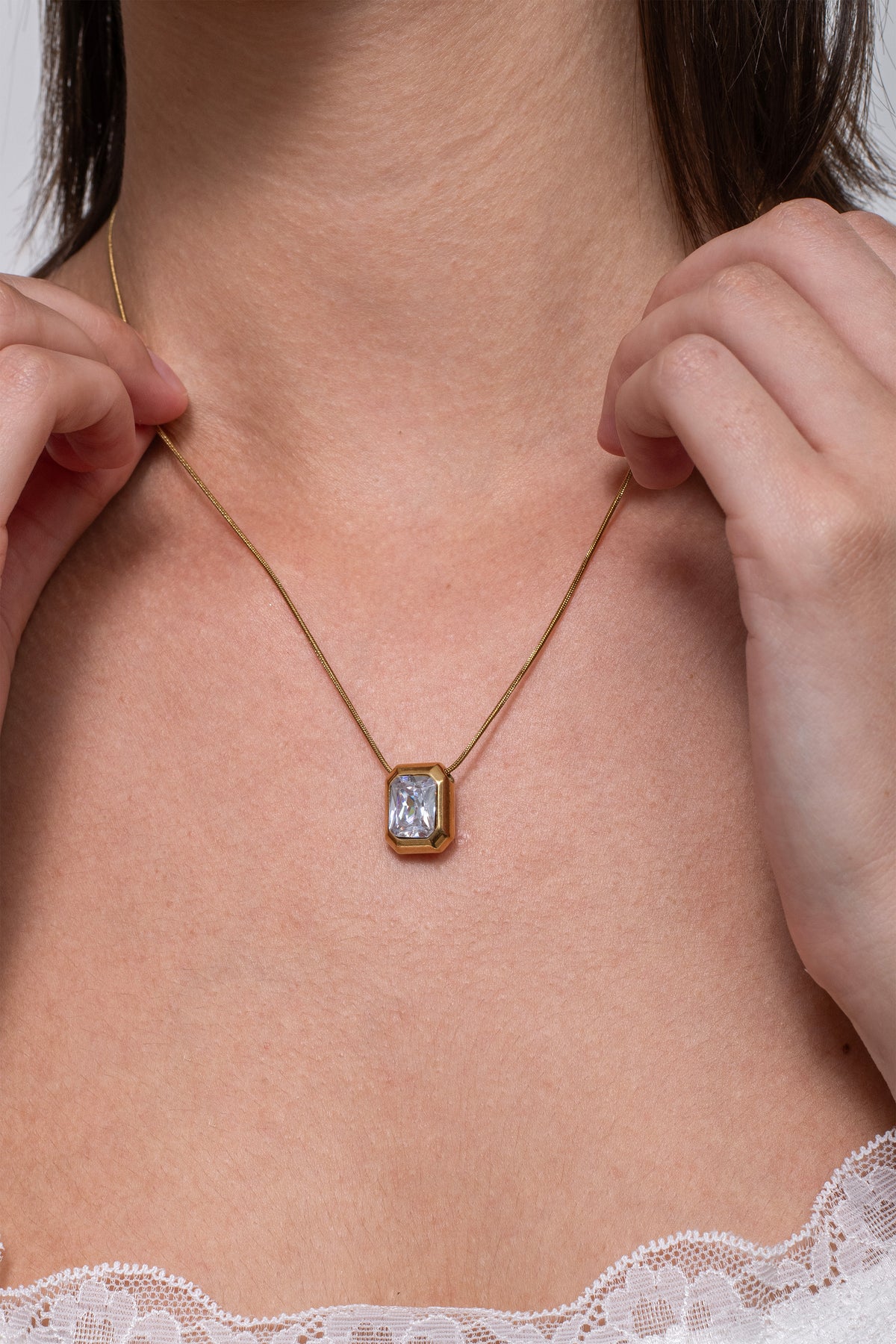Classic Gleam Necklace - 18K Gold Plated image 3