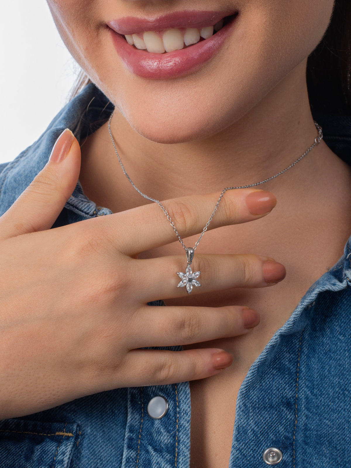 Judith Necklace - Silver Edition image 4
