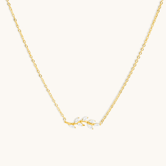 Lily Necklace - 18k Gold Plated