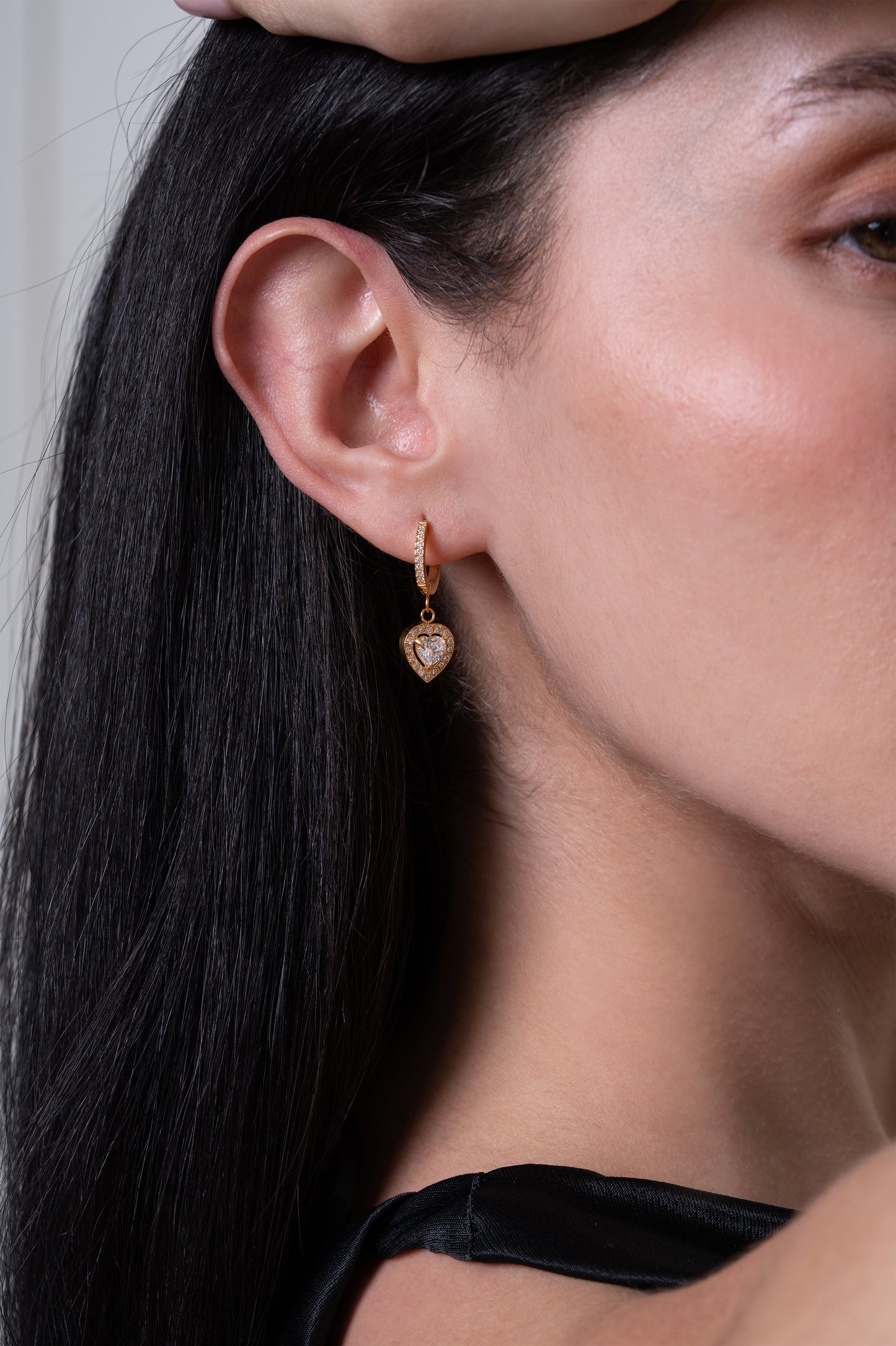 Classic Heart Diamond Huggies - 18k Gold Plated