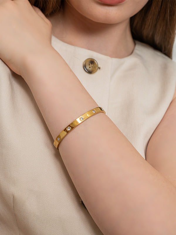Glowline Cuff – 18K Gold Plated