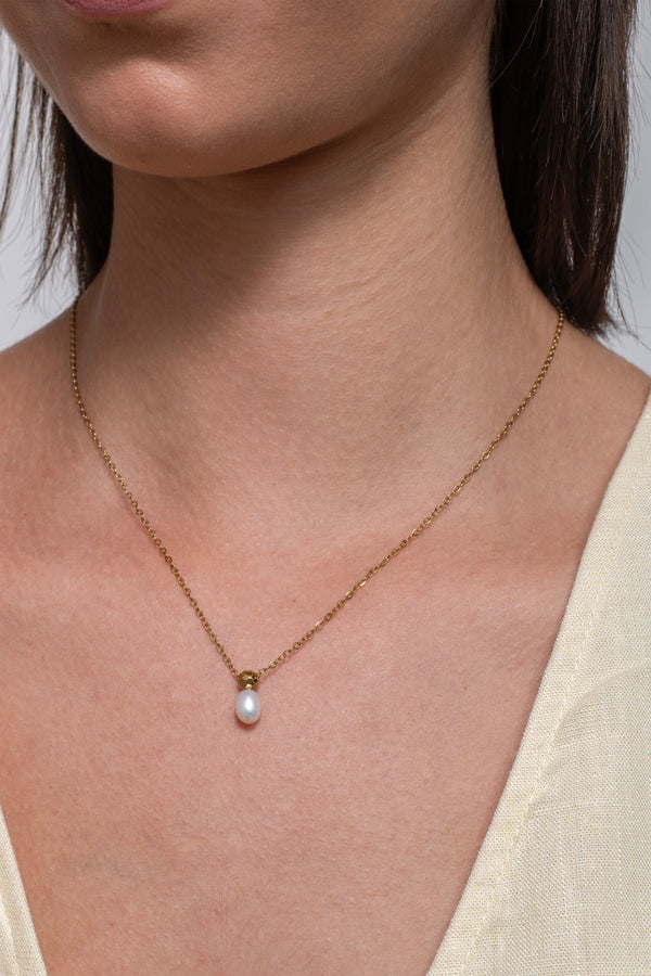 Serene Pearl Necklace - 18K Gold Plated