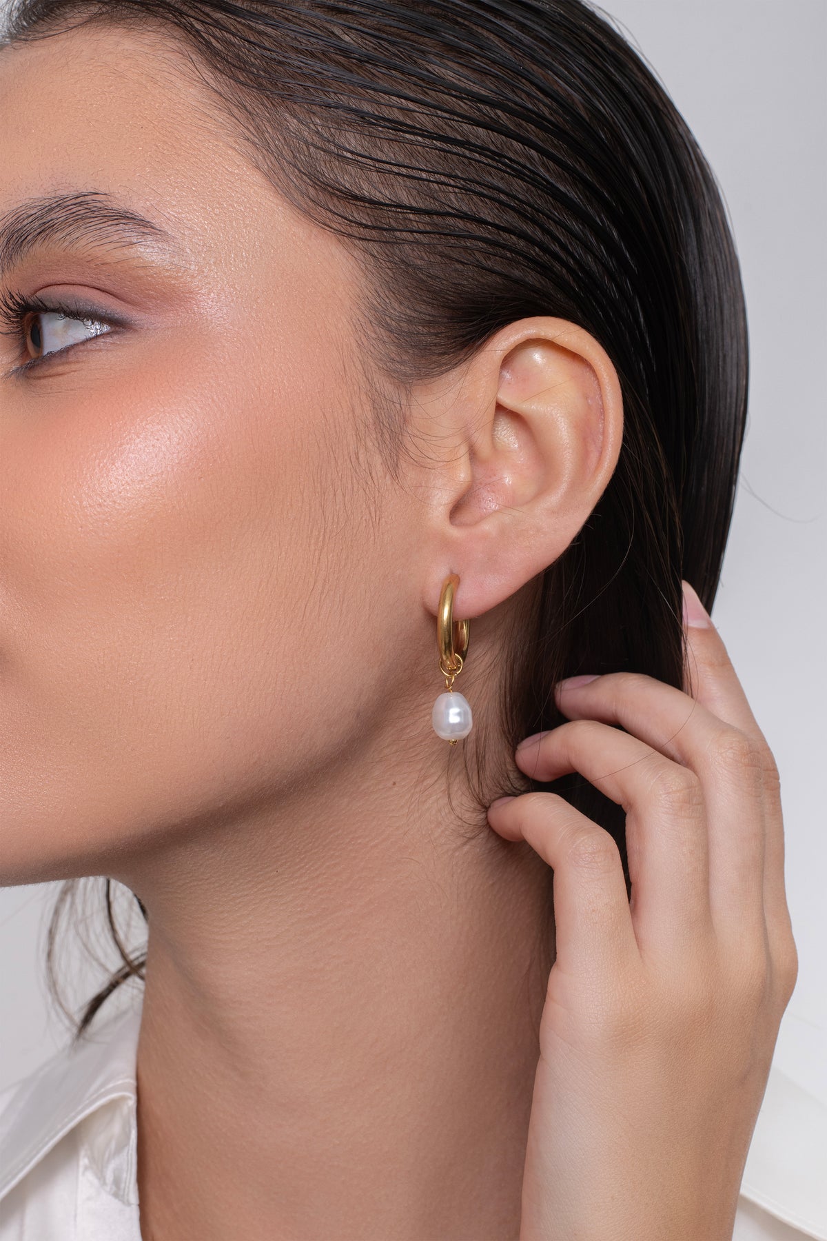 Aura Pearl Earring - 18K Gold Plated image 2