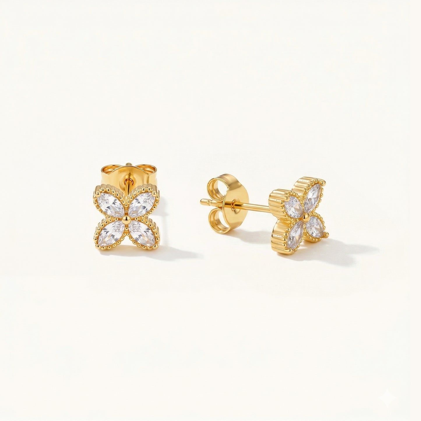 Daisy Studs - 18k Gold Plated