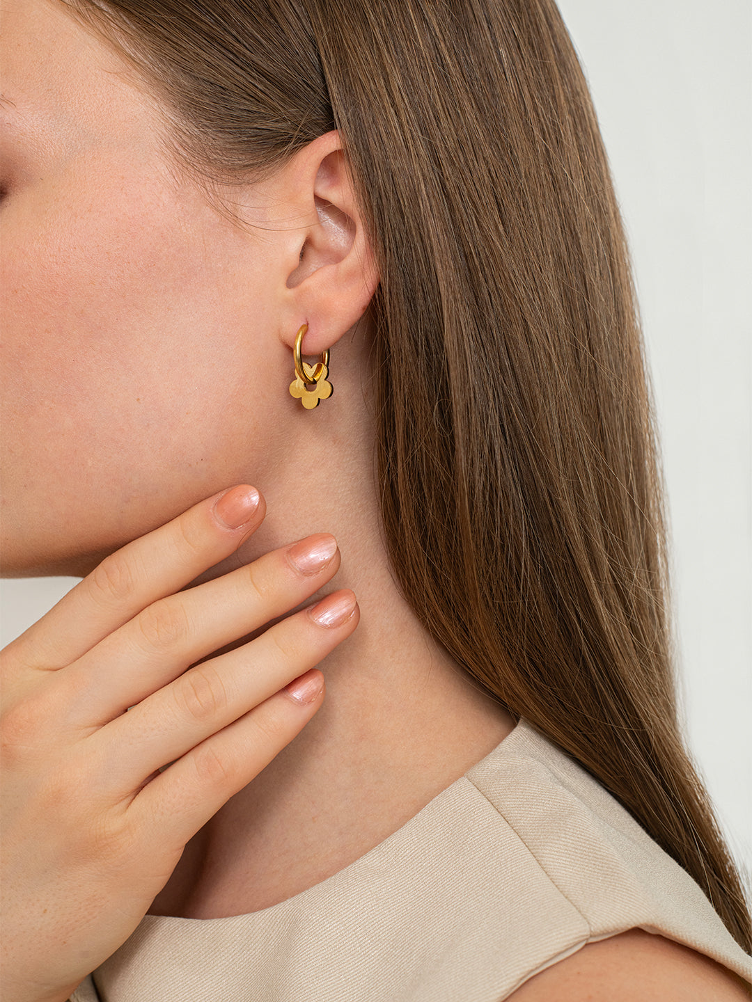 Clove Huggies - 18k Gold Plated image 4