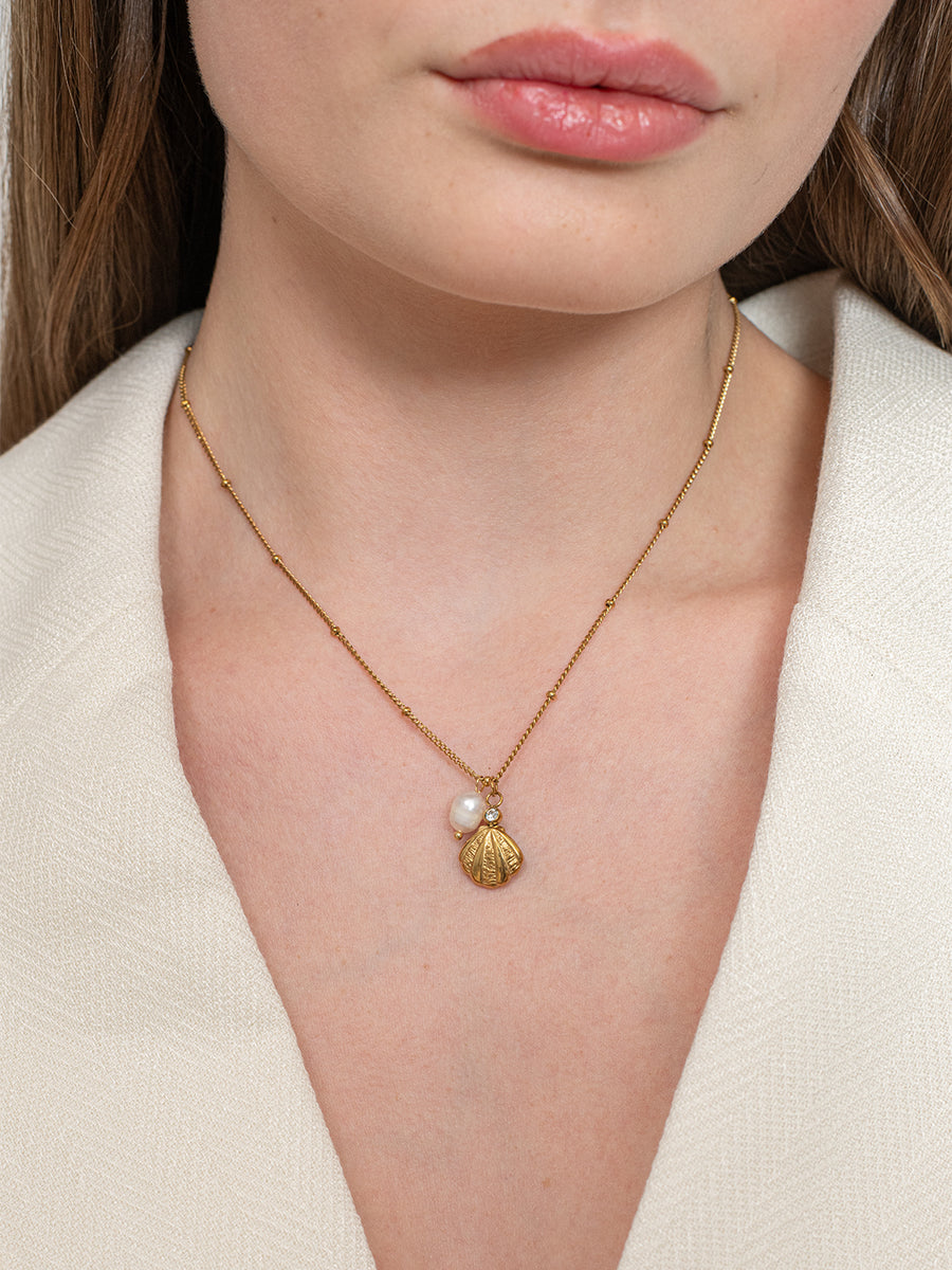 Luna Shell Necklace – 18K Gold Plated image 2