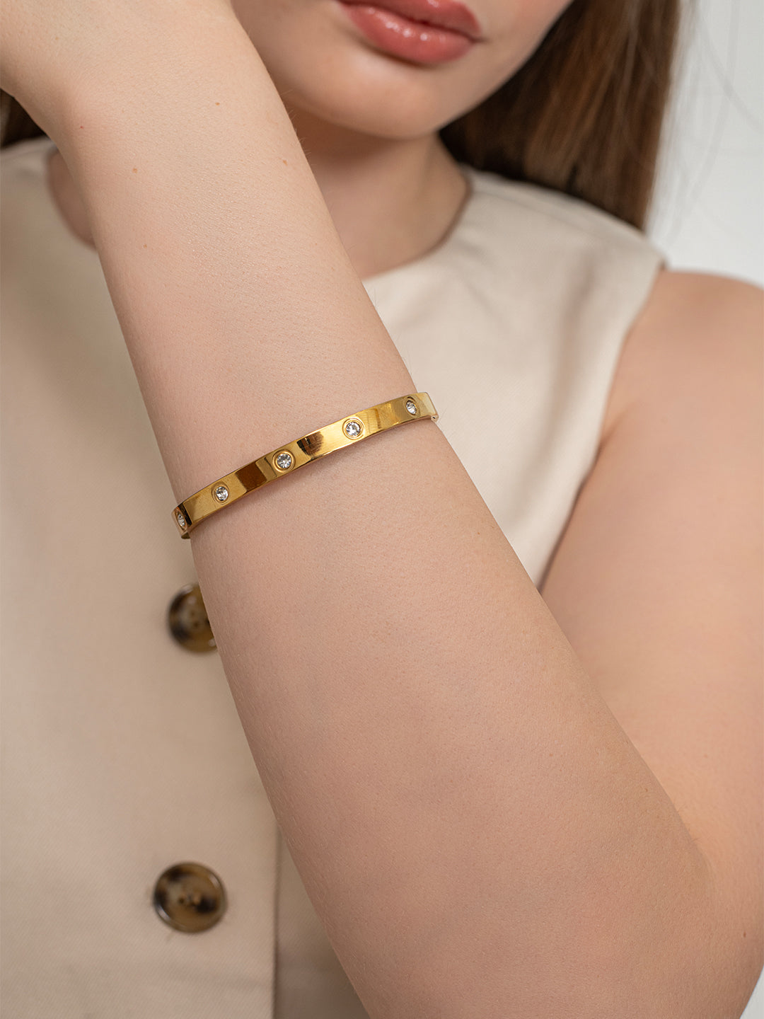 Glowline Cuff – 18K Gold Plated