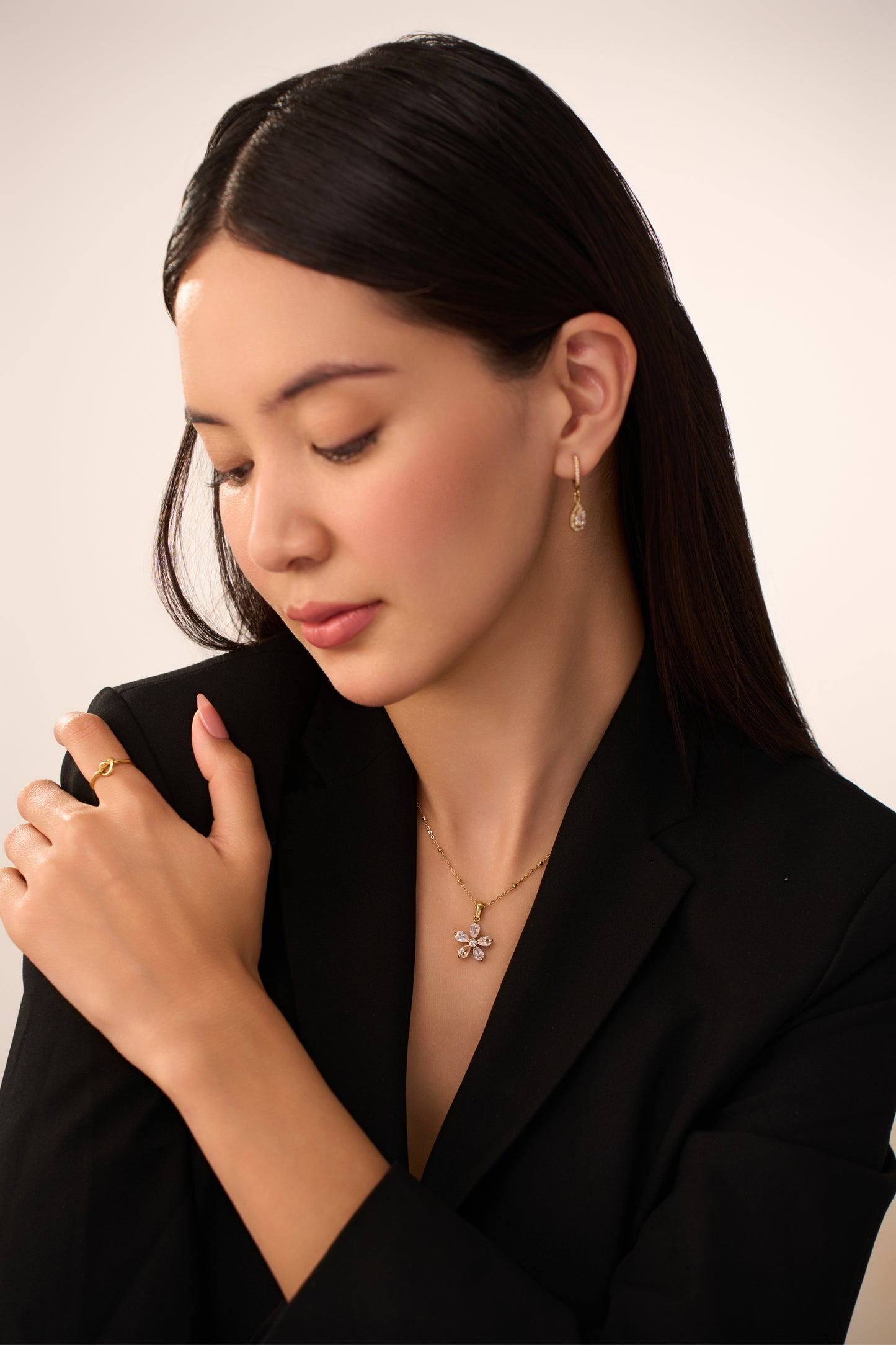 Flora Necklace - 18K Gold Plated