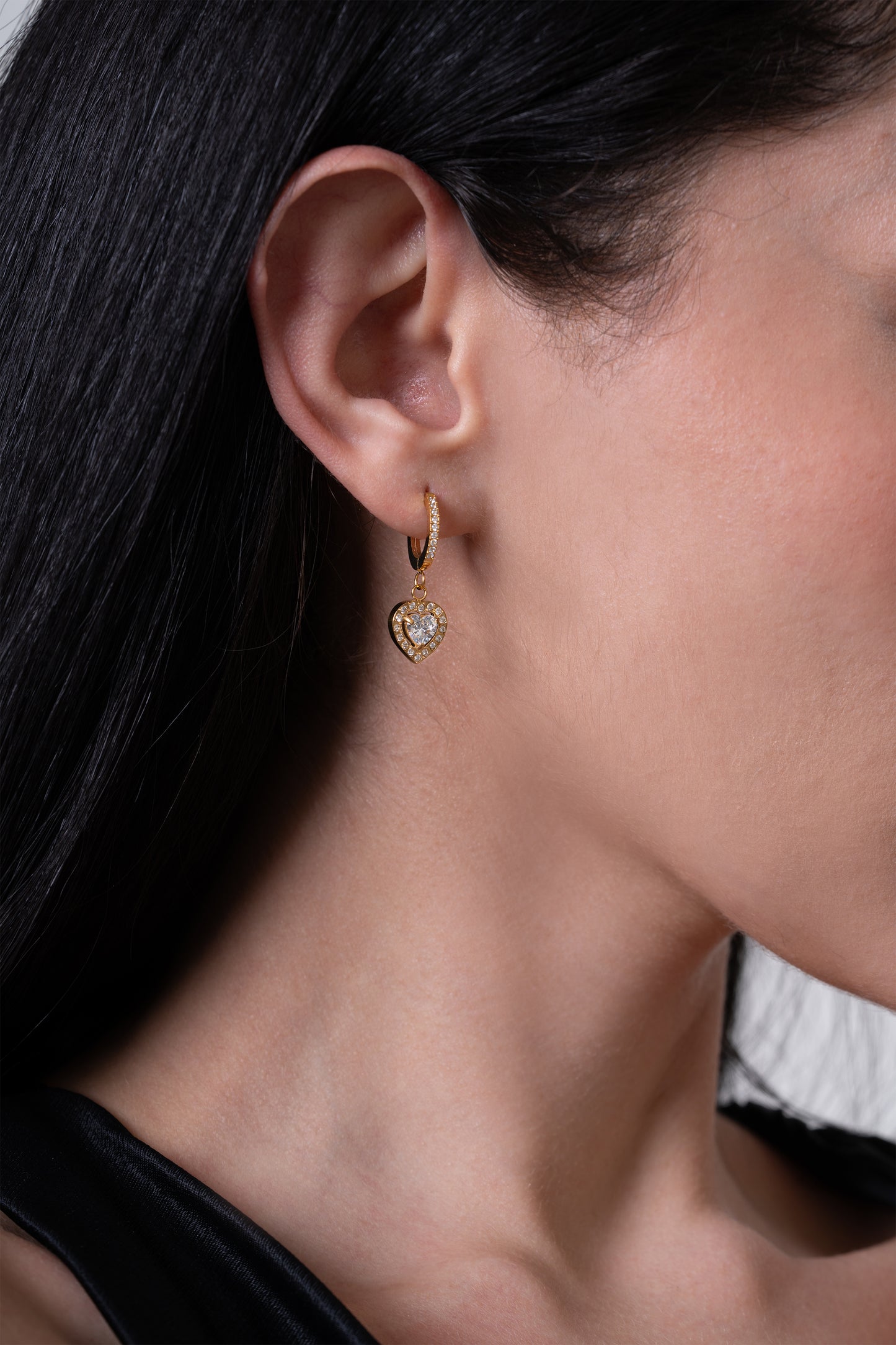 Classic Heart Diamond Huggies - 18k Gold Plated