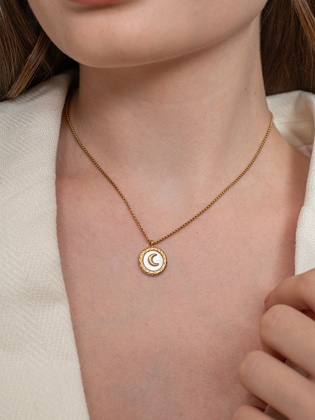 Mellisa Moon Necklace – 18K Gold Plated