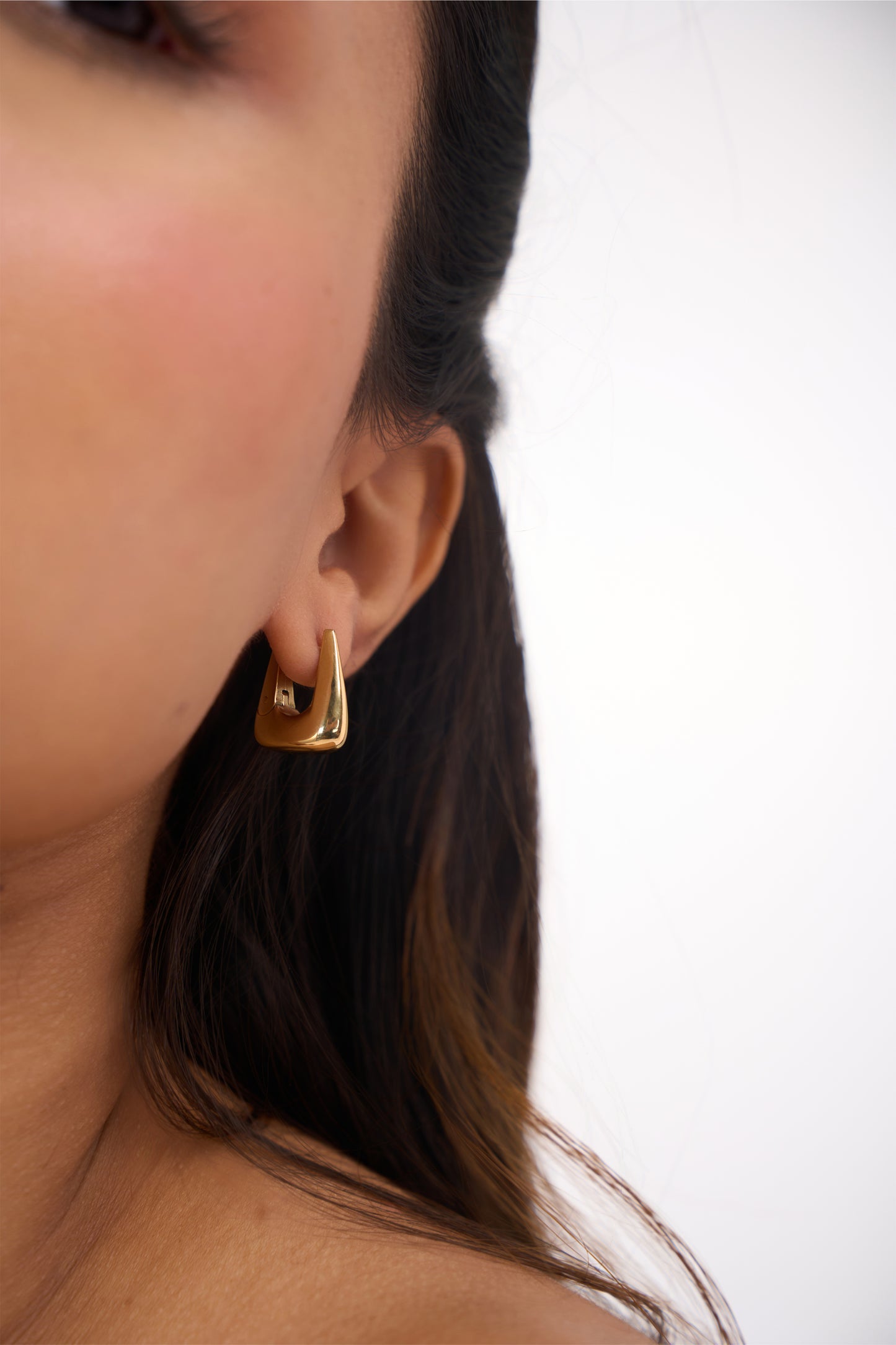 Zoya Hoops - 18k Gold Plated