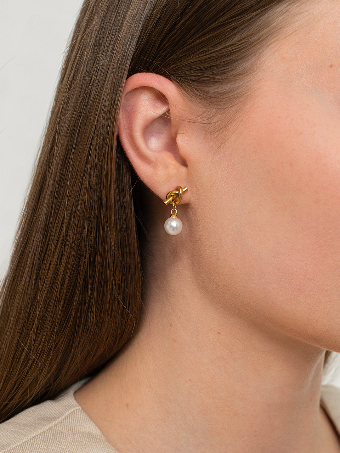 Luna Knot Pearl Earrings - 18k Gold Plated