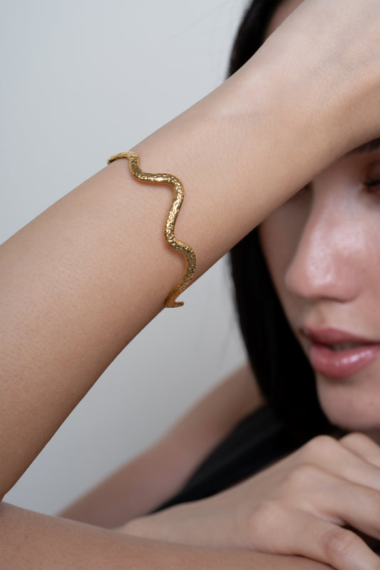 Maira Wave Cuff - 18K Gold Plated