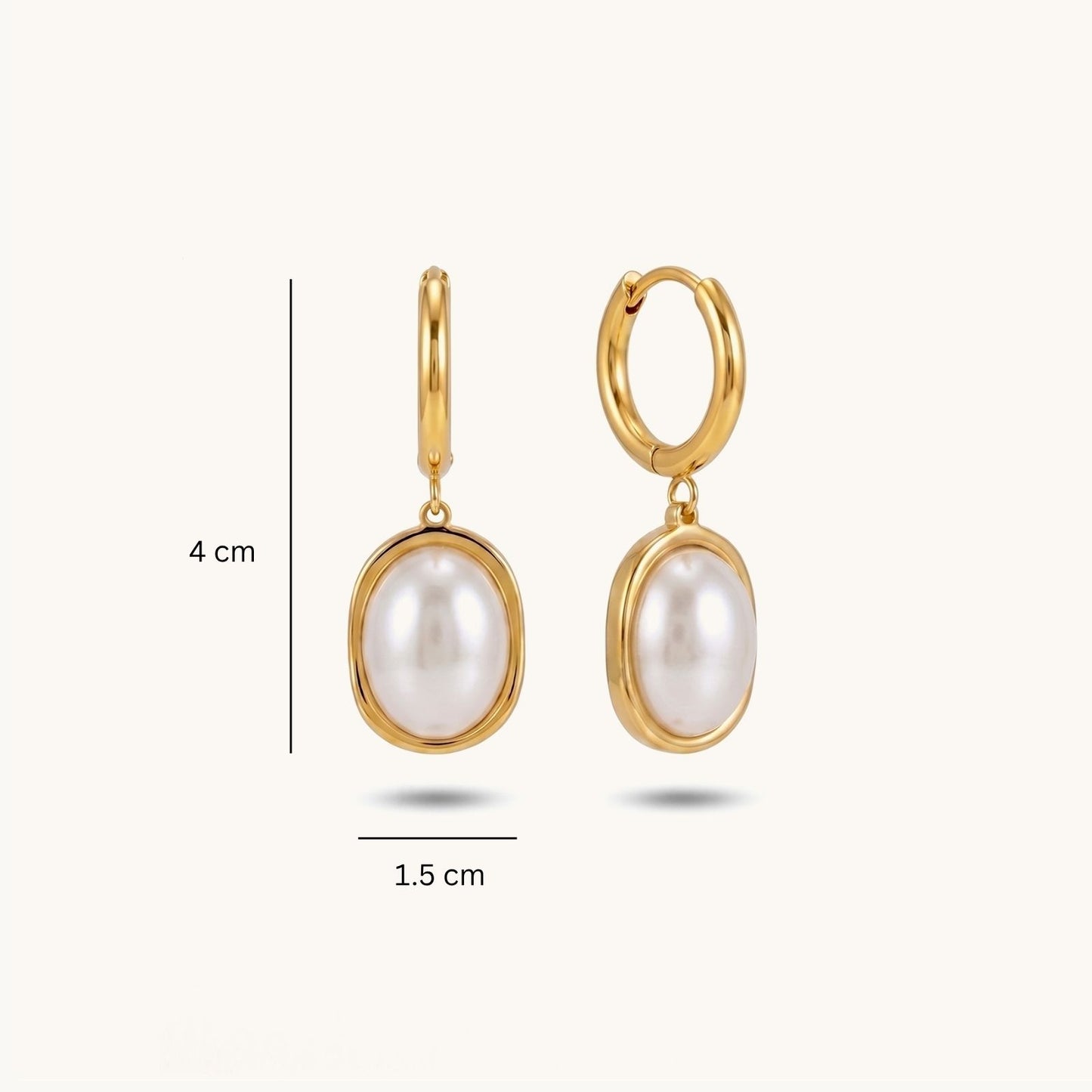 Oval pearl earrings – 18K Gold Plated