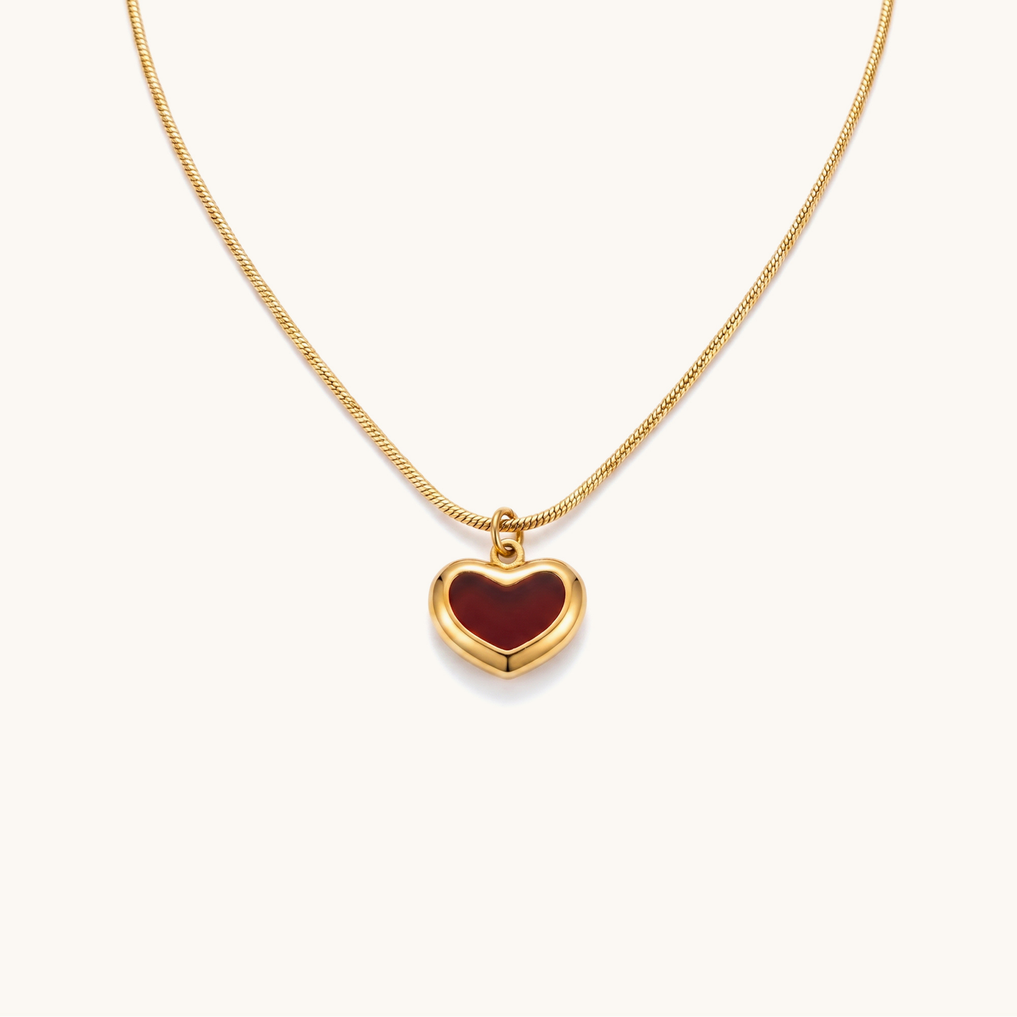 Velvet Heart Necklace – 18K Gold Plated